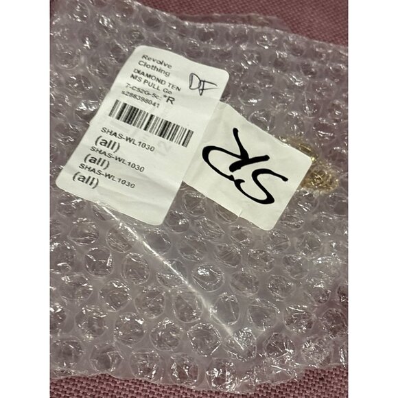 SHASHI Diamond Tennis Pull Bracelet in Gold One Size Womens Crystals - Picture 7 of 9